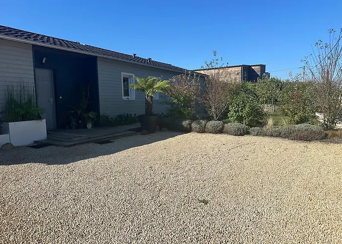 Alice's And Oasis Apartment