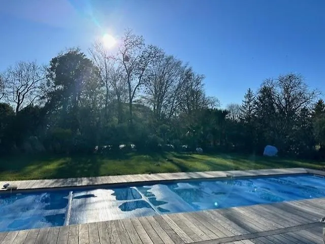 Alice's And Oasis * 普瓦捷